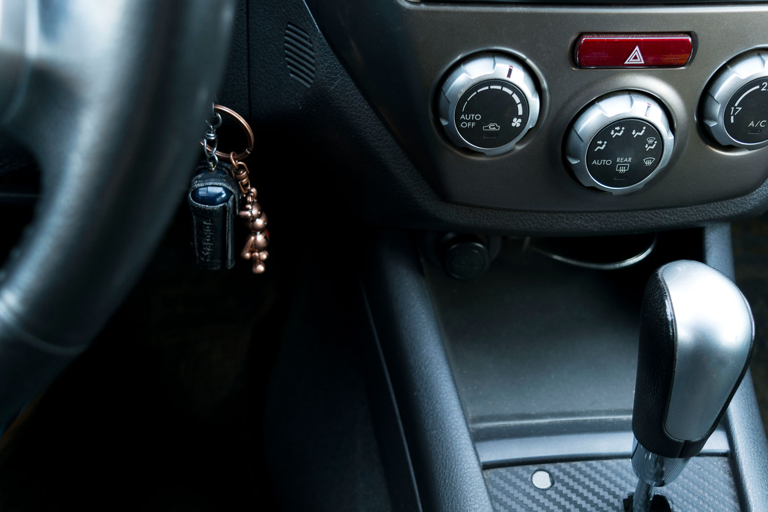 Emergency Car lockout services, on-call, direct to your location anywhere in the Dallas, Texas area. Locked Keys In Car